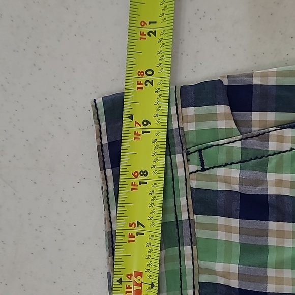 Izod Saltwater men's blue & green plaid flat front shorts size 38 - Picture 5 of 7